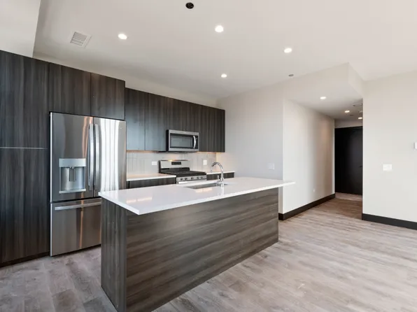 1125 W Randolph St #501, Chicago, IL 60607