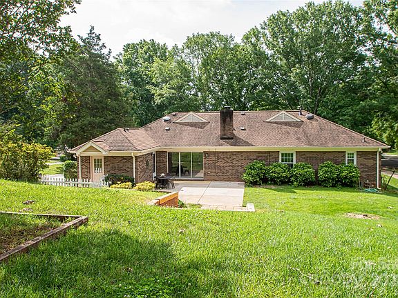 2nd image of 12012 Shandon Cir