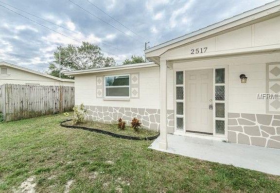 3rd image of 2517 Limewood Dr