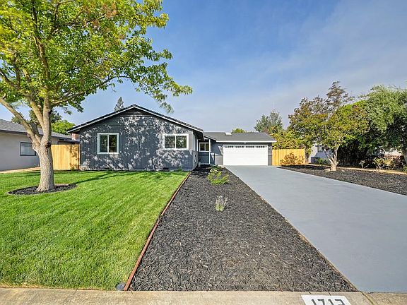3rd image of 1713 Mission Ave