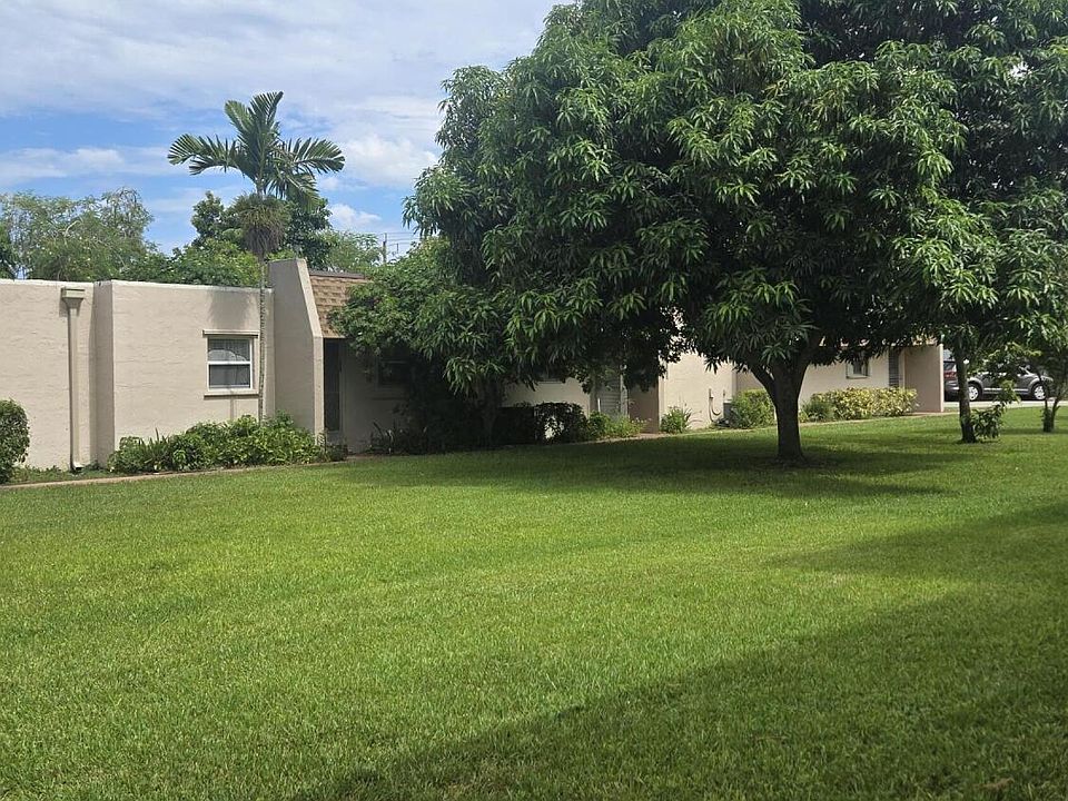 2nd image of 200 Bonnie Boulevard W #131