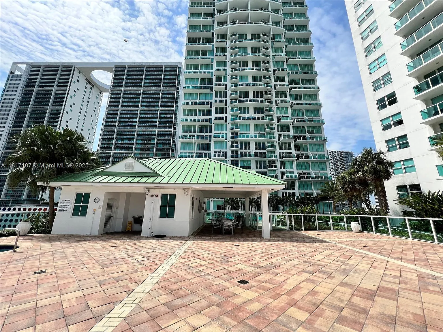 1 bed, 750 sqft, $2,995 — Photo 4
