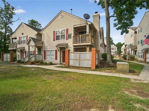 12780 Daybreak Cir, Newport News, VA 23602