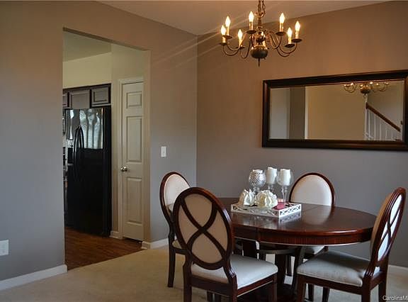 3rd image of 5741 Mossdale Ln