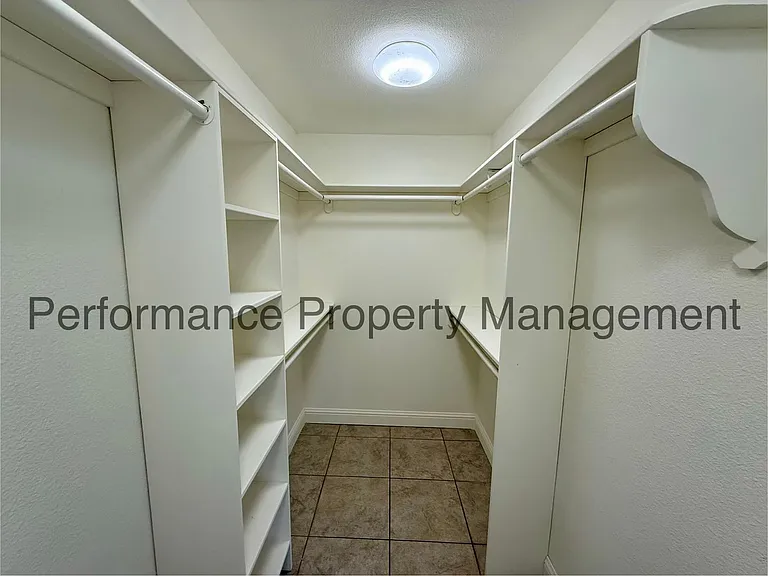 8735 N Cedar Ave #121 — Photo 7