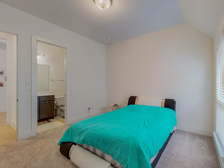1303 Buttermere St — Photo 47