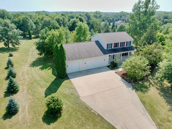 1001 Trail View Ln SE, Pine Island, MN 55963