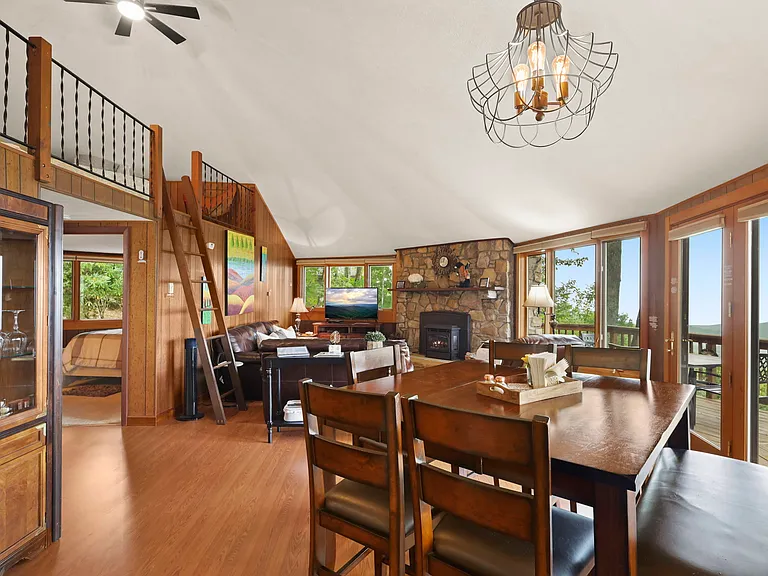 820 Pine Ridge Rd — Photo 41