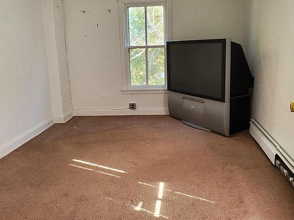 5th image of 121-123 Keystone Ave