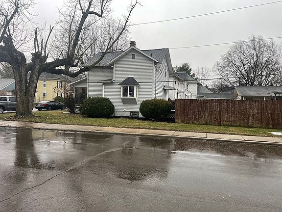 3rd image of 46 N Poplar St