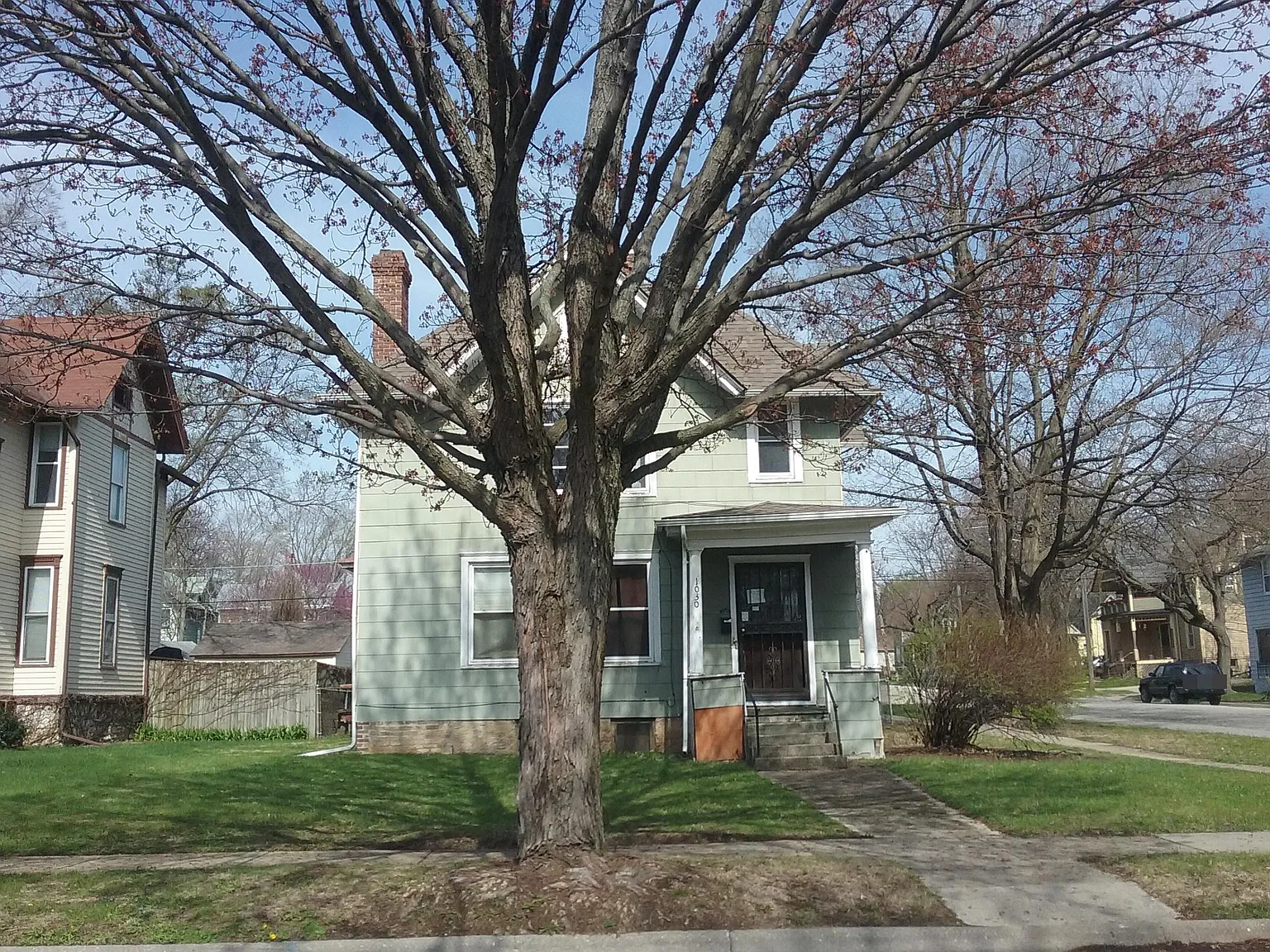1030 N Court St photo 1