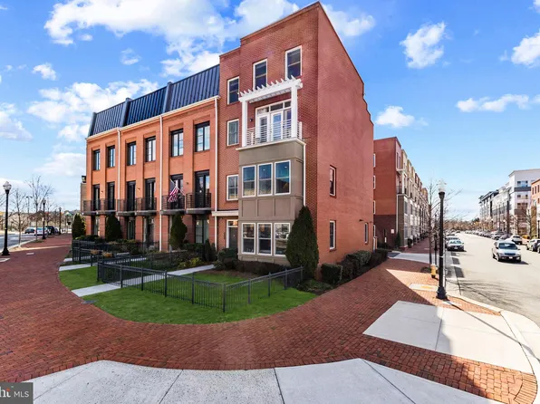 701 E Howell Ave, Alexandria, VA 22301