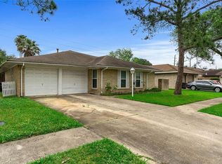 16214 Paso Dobble Dr, Houston, TX 77083