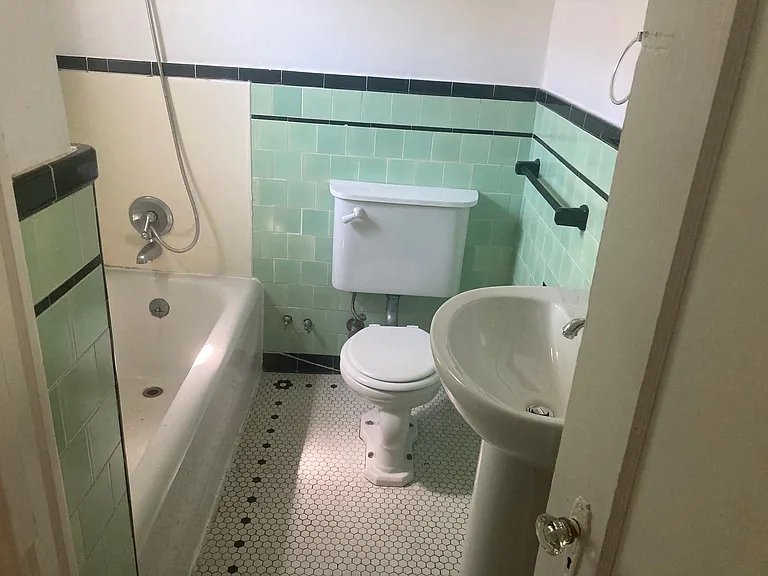 500 E 7th Ave #9 — Photo 8