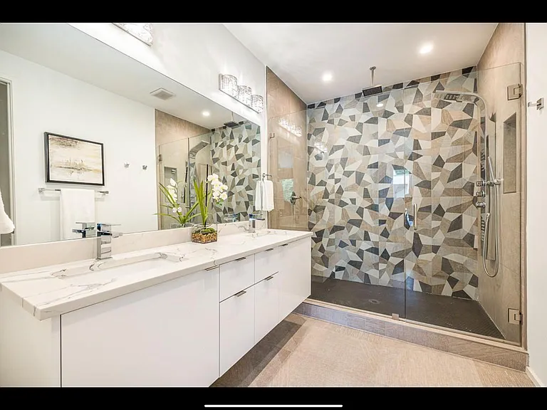 713 Moreland Ave SE #2 — Photo 22