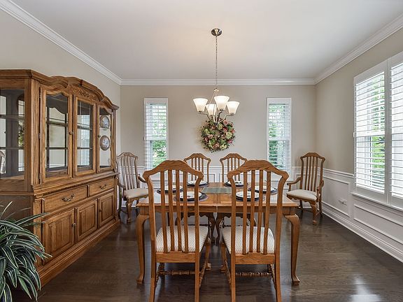 3rd image of 1611 Castle Lawn Ct