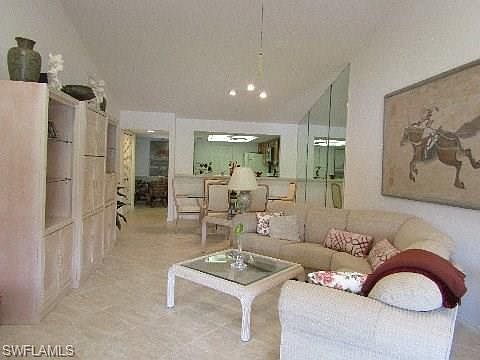 3rd image of 152 Fox Glen Dr #6-42