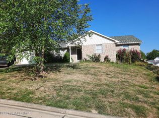 3226 Southwood Ter, Jefferson City, MO 65101
