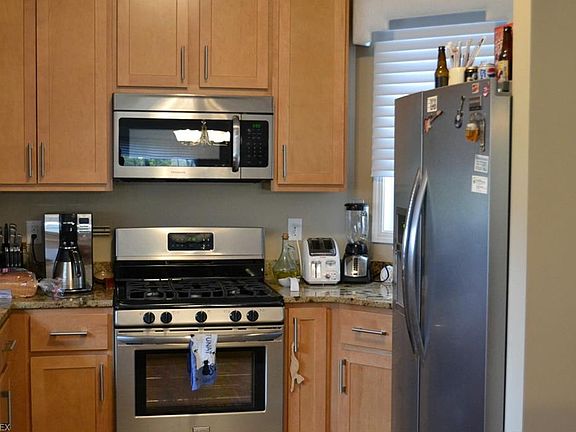 5th image of 505 Robinwood Ln #505D