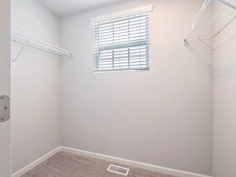 1694 Pine St — Photo 11