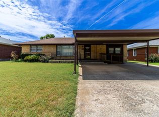 216 W Coe Dr, Midwest City, OK 73110