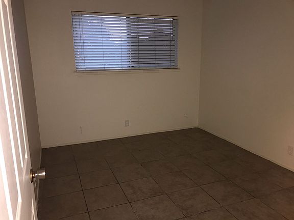 5th image of 630 Maple St APT C-3