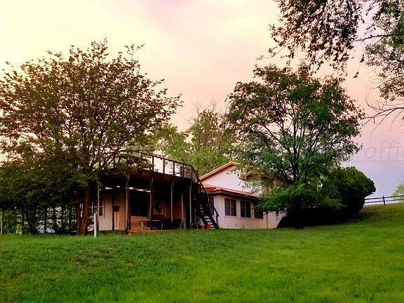 4th image of 101 Porter Dr