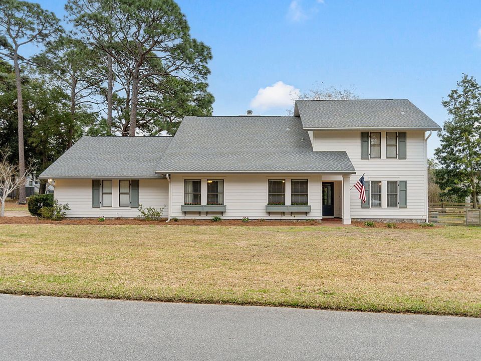 1st image of 1642 Oakmont Cir
