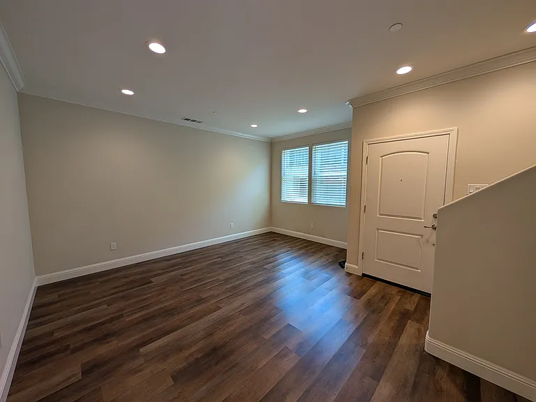 135 Bundeson Cir — Photo 2