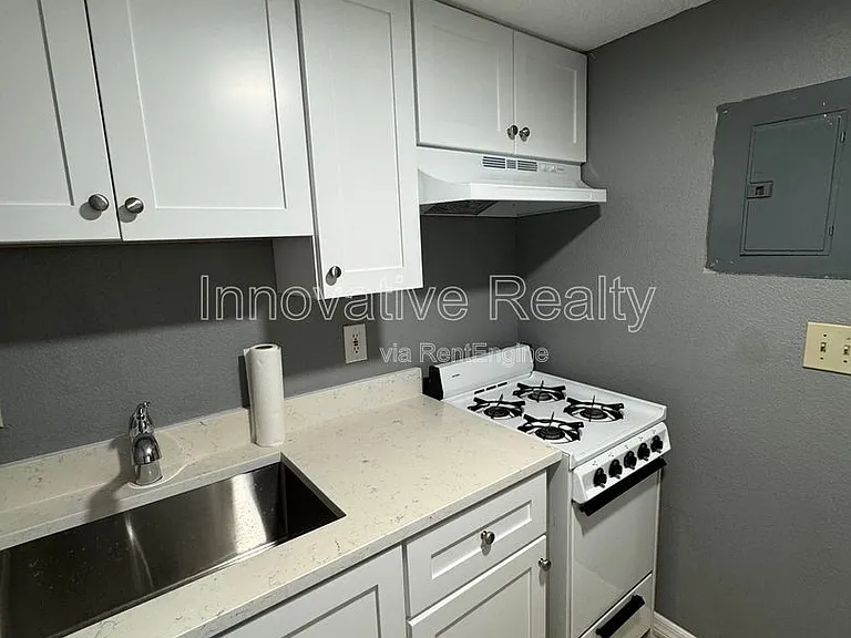 120 Blue Pointe Way #130 — Photo 5