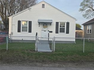 39 Clinton St, Pawtucket, RI 02861