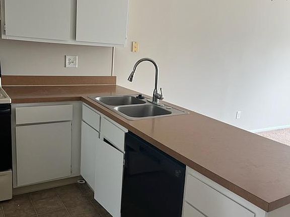 4th image of 7568 Stone Lake Dr