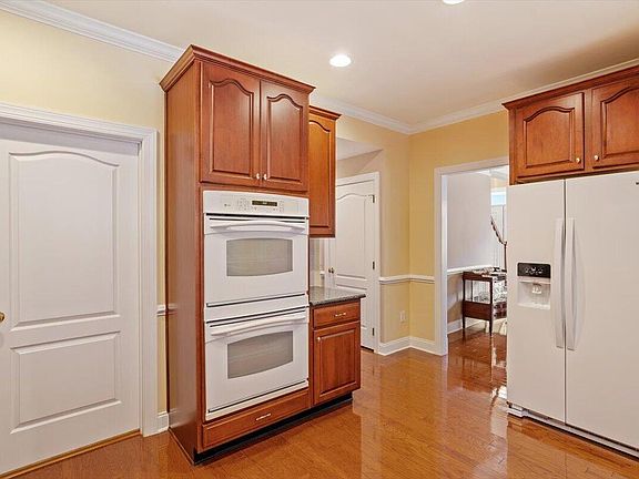 5th image of 10920 Clovermill Cir