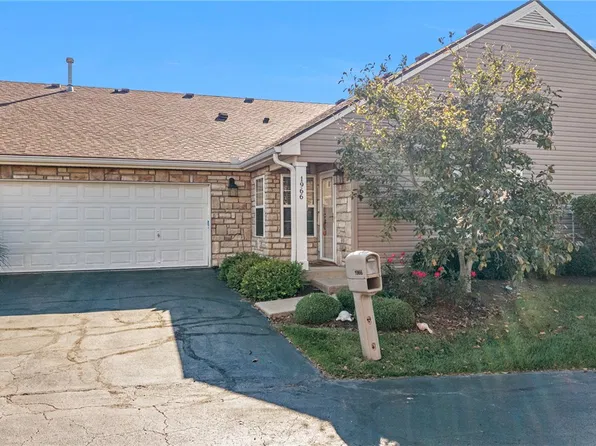 1966 Whispering Tree Dr, Miamisburg, OH 45342