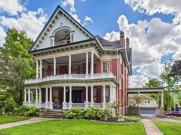 911 W Main St, Smethport, PA 16749