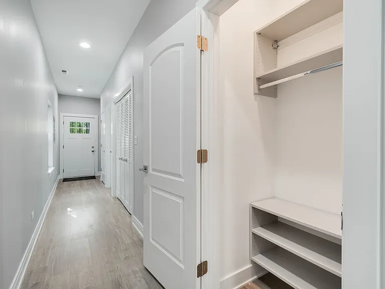 6418 S Champlain Ave #2 — Photo 5