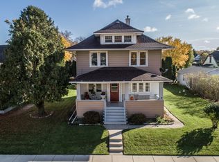 12 N Henninger St, Mayville, WI 53050