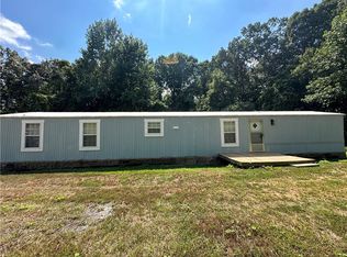 104 Apple Tree Ln, Westminster, SC 29693