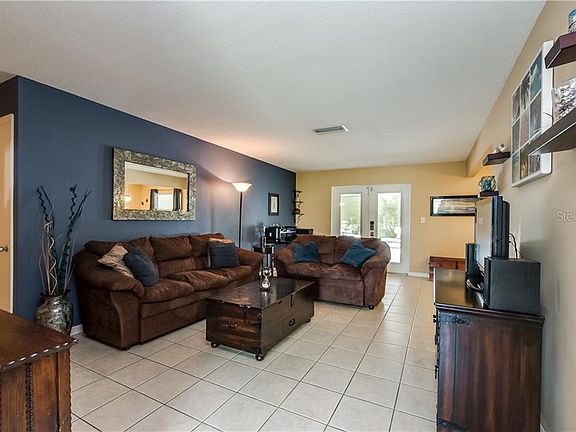 4th image of 3440 Balsam Dr