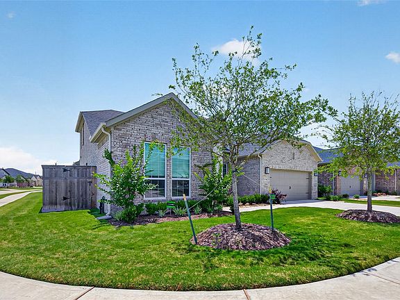 3rd image of 4726 Granite Shadow Ln