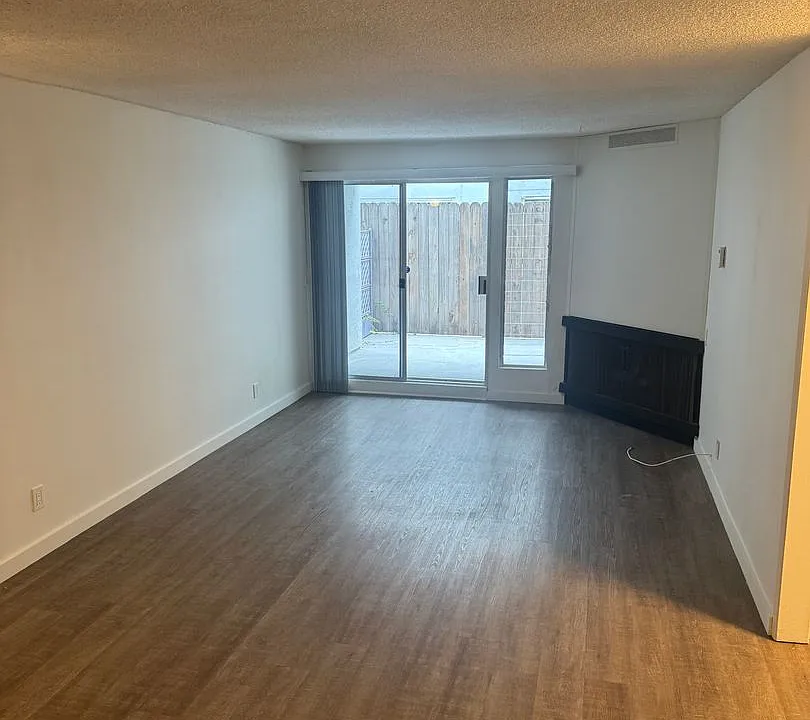 t1045