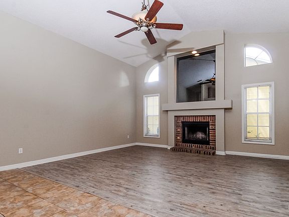 3rd image of 3611 Cold Creek Dr
