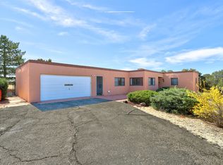150 Calle Ojo Feliz, Santa Fe, NM 87505