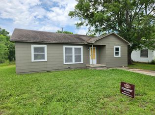 1021 Hillside Dr, Ada, OK 74820