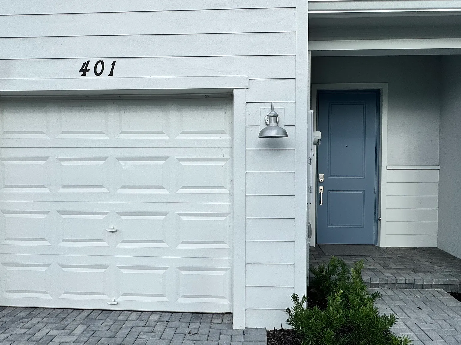3 bed, 1632 sqft, $2,600 — Photo 2