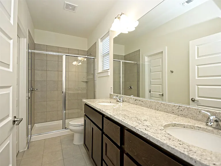 415 Parkline Dr — Photo 10