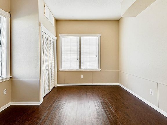 3rd image of 517 Northwood St