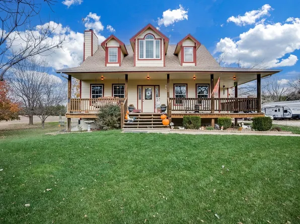 9226 Epping Ln, Halstead, KS 67056