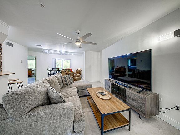 5th image of 500 Scotia Drive #302