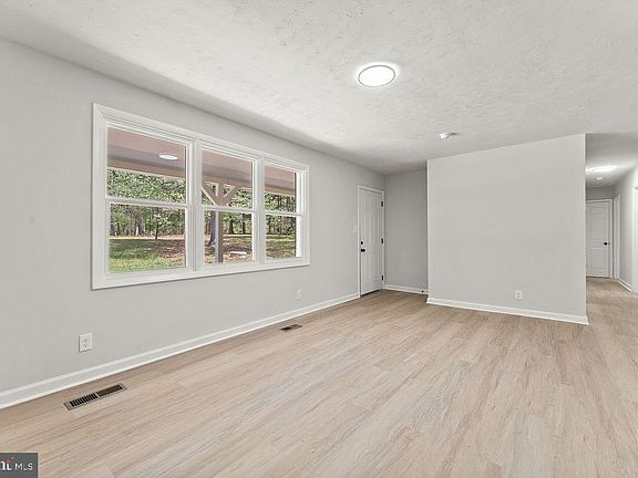 4th image of 28494 Eddings Rd